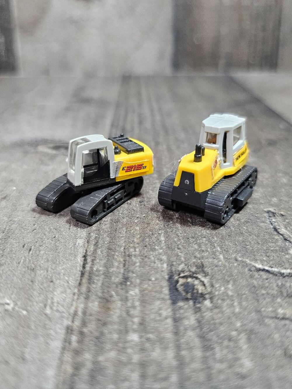 Ferrero Kinder Surprise Pair of Yellow Construction Vehicles Excavator Bulldozer